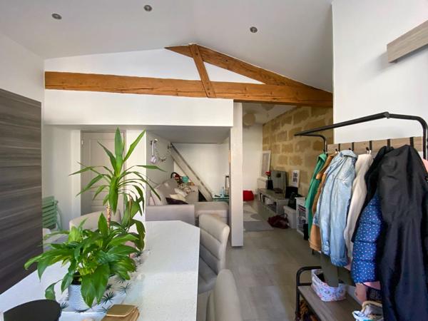 Immeuble
         7 pièces
        - 163 m² Exclusivité 398 000 € *