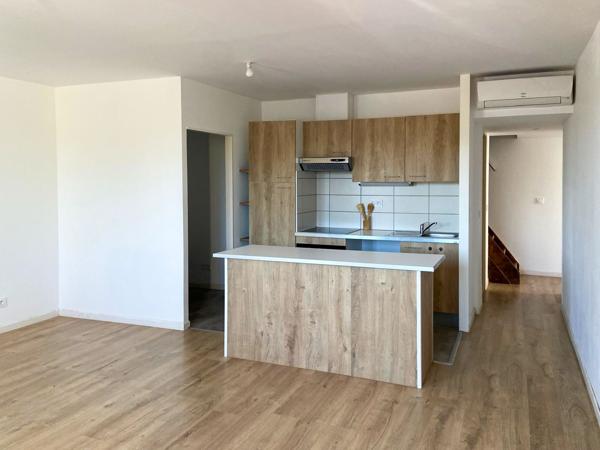 Immeuble
         7 pièces
        - 163 m² Exclusivité 398 000 € *