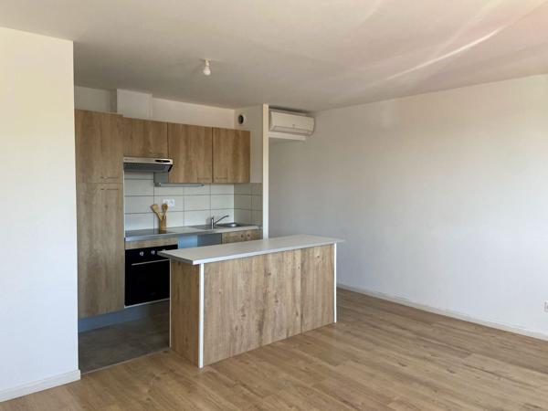 Immeuble
         7 pièces
        - 163 m² Exclusivité 398 000 € *