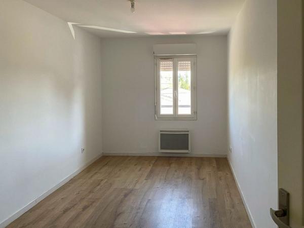 Immeuble
         7 pièces
        - 163 m² Exclusivité 398 000 € *