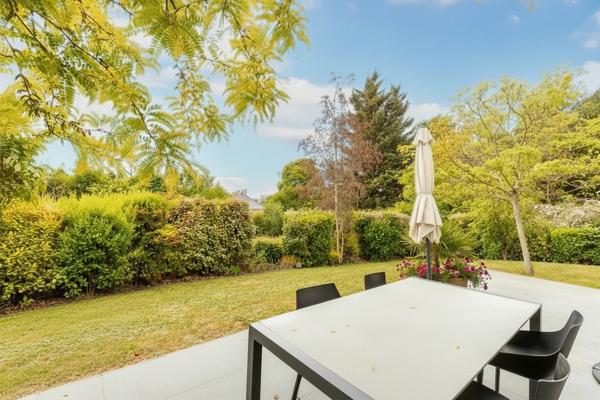 Maison Verrieres Le Buisson 8 pièce(s) 202.64 m2