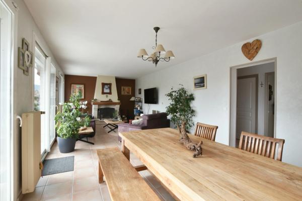Maison T6 avec terrasse, piscine et jardin sans vis-à-vis à NUITS-Saint-Georges