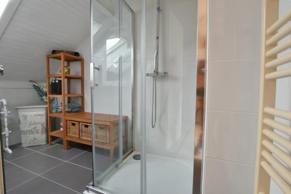 Maison T6 avec terrasse, piscine et jardin sans vis-à-vis à NUITS-Saint-Georges