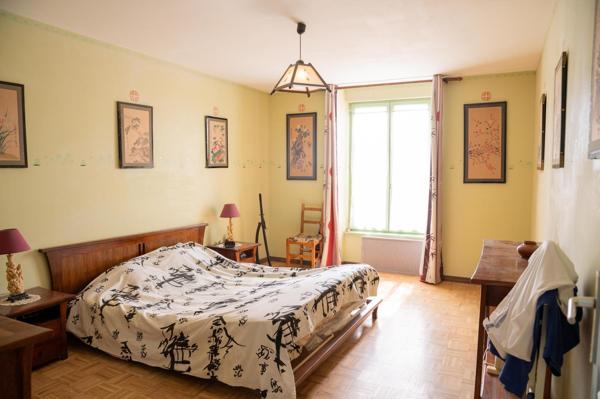 Maison forestière de 119 m² sur un vaste terrain