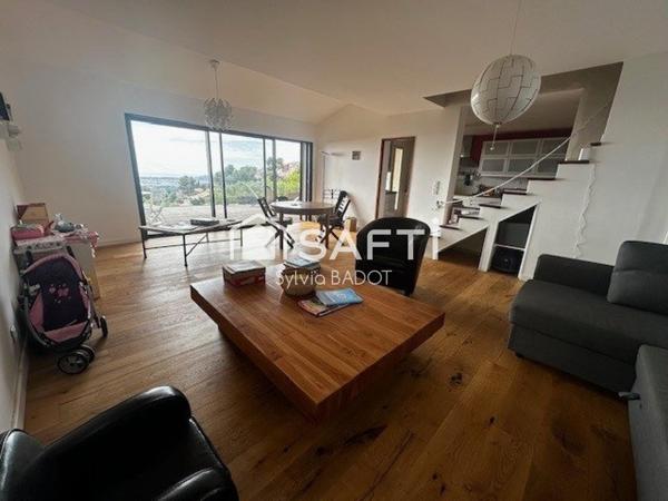 EXCLUSIVITE MAISON DE 100M2 SUR 500M2 AVEC VUE DOMINANTE + GARAGE + PISCINE