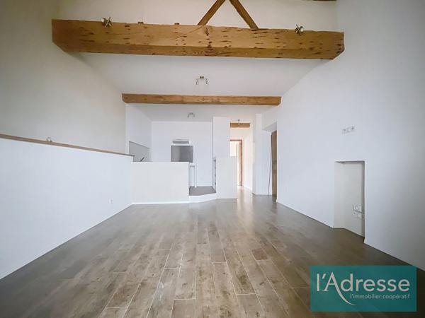 Location Appartement 2 pièces AJACCIO - 50 M² - Centre ville - vue mer- Bon état -