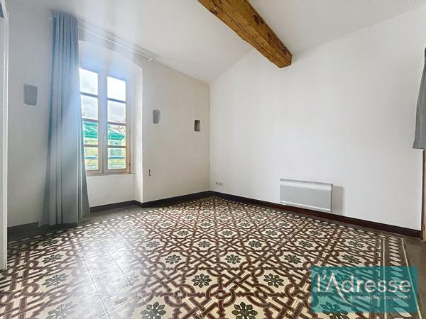 Location Appartement 2 pièces AJACCIO - 50 M² - Centre ville - vue mer- Bon état -