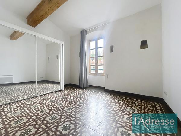 Location Appartement 2 pièces AJACCIO - 50 M² - Centre ville - vue mer- Bon état -