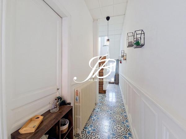 MAISON PLEINE DE CHARME- BEAUX VOLUMES-LENS