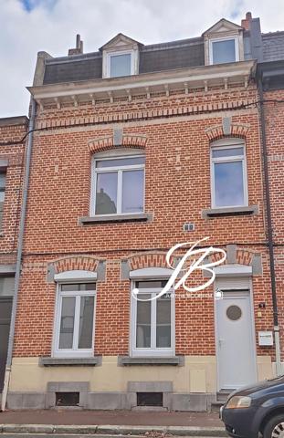 MAISON PLEINE DE CHARME- BEAUX VOLUMES-LENS