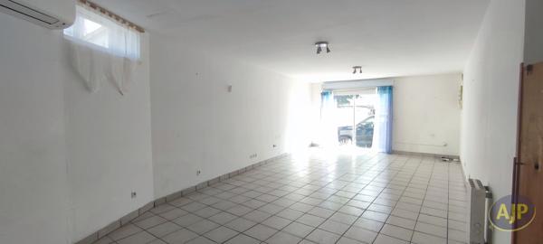 Vente maison Champagnolles : 75 400 € - AJP Immobilier Pons