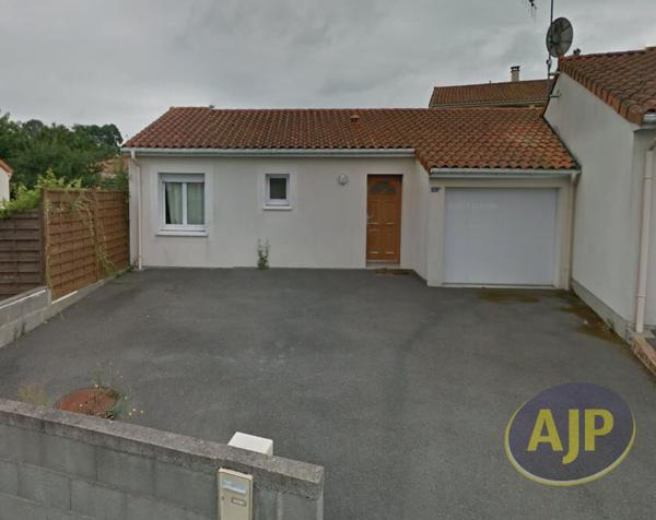 Maison à louer Cholet : 3 pièces, 57m² avec 2 chambre(s) à 702€ - AJP Immobilier Saint-Macaire-en-Mauges