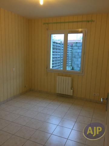 Maison à louer Cholet : 3 pièces, 57m² avec 2 chambre(s) à 702€ - AJP Immobilier Saint-Macaire-en-Mauges