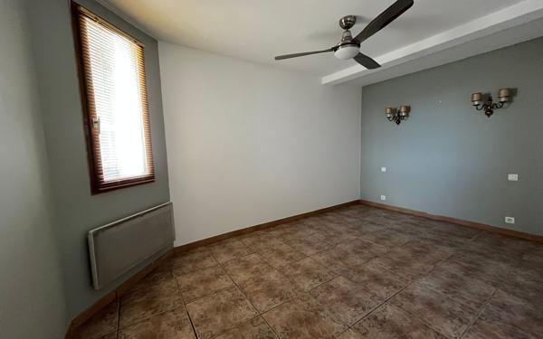 Maison à vendre    5 pièces •  Cadenet