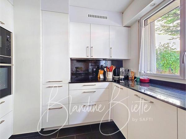 Appartement familial rénové avec jardin à 10 mn du RER