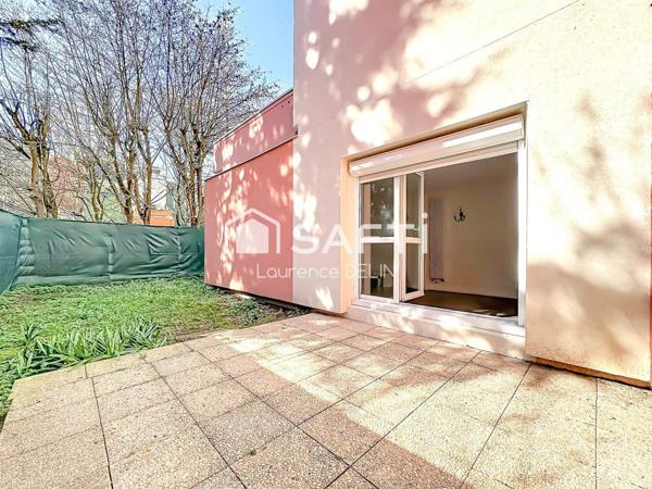 REZ DE JARDIN LUMINEUX PROCHE TOUTES COMMODITES