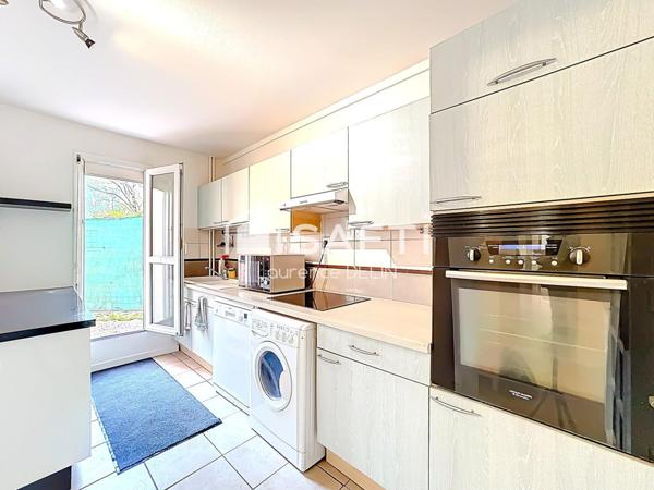 REZ DE JARDIN LUMINEUX PROCHE TOUTES COMMODITES