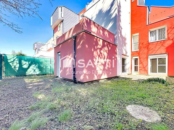 REZ DE JARDIN LUMINEUX PROCHE TOUTES COMMODITES