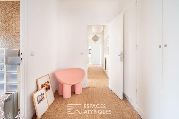 Maison d’architecte sur pilotis face à la Marne