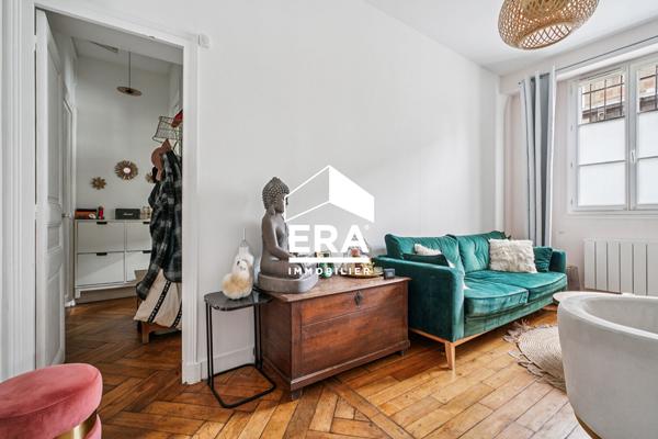 BATIGNOLLES/BOURSAULT. Charmant 2 pièces de 33m2 avec Terrasse de 11m2