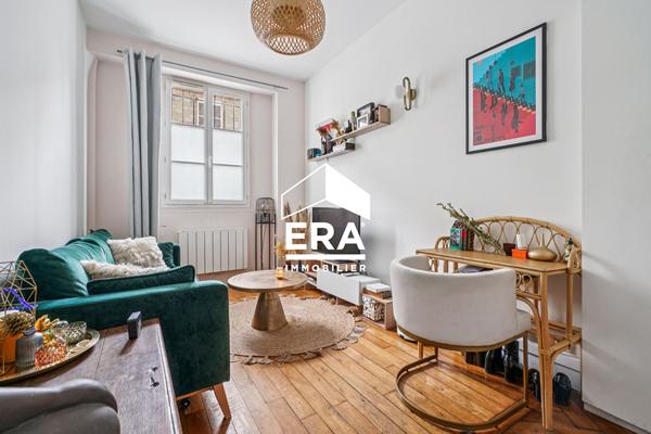 BATIGNOLLES/BOURSAULT. Charmant 2 pièces de 33m2 avec Terrasse de 11m2