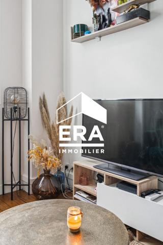 BATIGNOLLES/BOURSAULT. Charmant 2 pièces de 33m2 avec Terrasse de 11m2