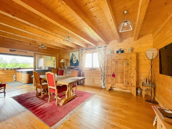 A VENDRE PREMANON - Chalet 216m2 sur terrain de 4240m2