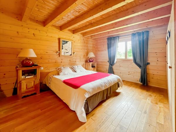 A VENDRE PREMANON - Chalet 216m2 sur terrain de 4240m2