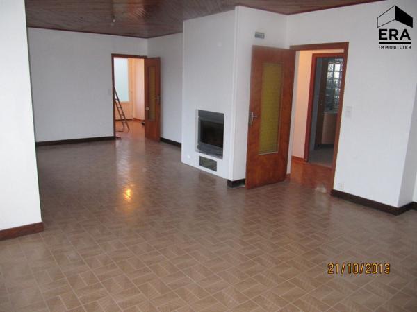 Appartement Etuz 4 pièce(s) 99.5 m2