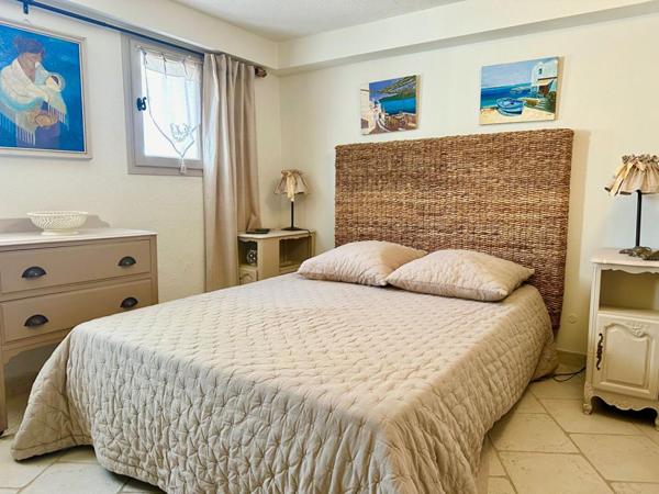 Villa T6 contemporaine avec piscine, dépendance et garage -  Vue mer et nature -