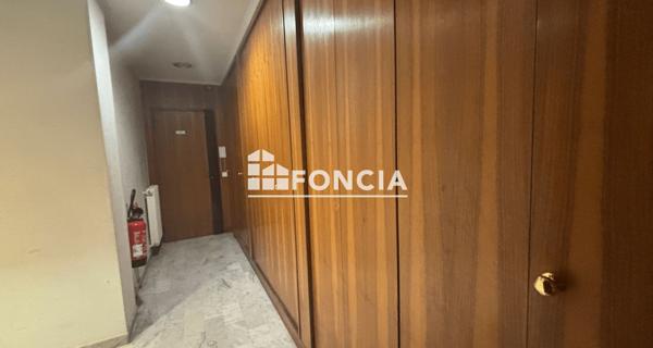 À vendre Local commercial 80 m² - Cannes 06400