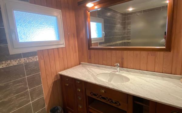 Maison à vendre    7 pièces •  Léon