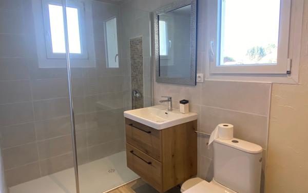 Maison à vendre    7 pièces •  Léon