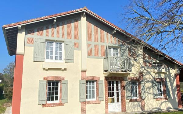 Maison à vendre    7 pièces •  Léon