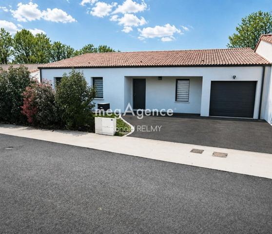 Maison à AIZENAY, 85190 - 5 pièces 123m²