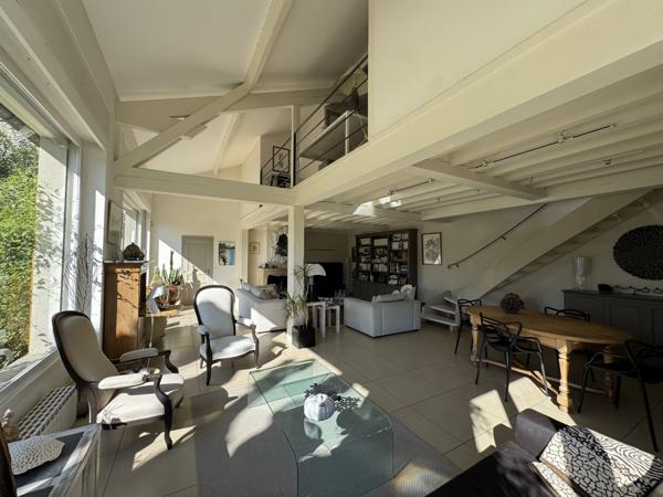 Avignon (84000) Maison de 195 m² Avignon Extra Muros