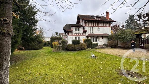 Maison à vendre  9 pièces - 210 m2 ST MAUR DES FOSSES - 94