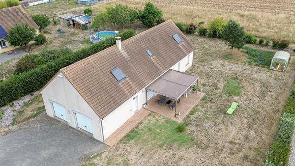 Fontenay-sur-Vègre (72350) Fontenay-sur-Vègre – Pavillon de 2009, 5 chambres, double garage
