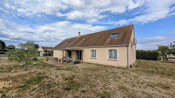 Fontenay-sur-Vègre (72350) Fontenay-sur-Vègre – Pavillon de 2009, 5 chambres, double garage