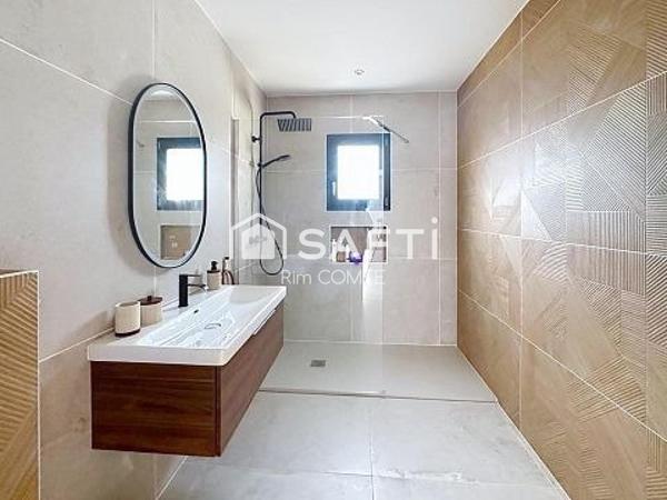 Maison contemporaine de plain-pied – 142 m² – Prestations haut de gamme