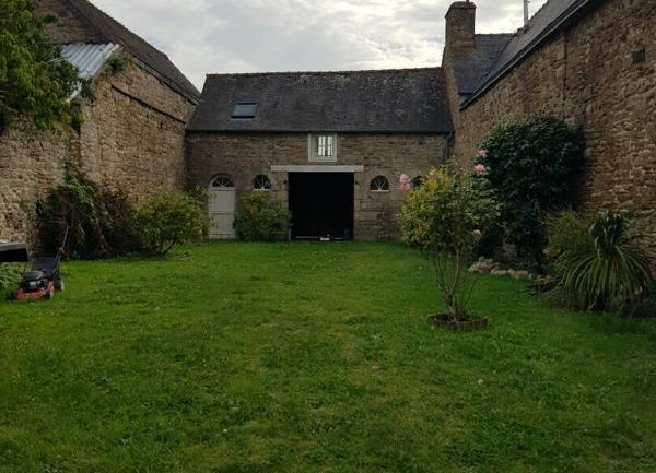 Appartement à vendre    3 pièces •  Guingamp