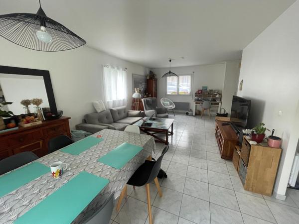 Construction traditionnelle, 2001, idéalement située