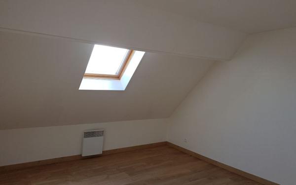 Appartement à louer    4 pièces • 70 m2 Aire-sur-la-Lys