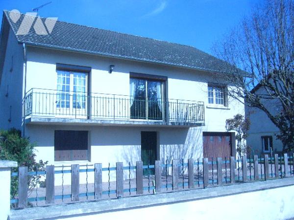 LAPALISSE MAISON AVEC JARDIN HABITABLE DE SUITE