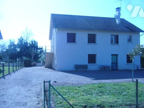 LAPALISSE MAISON AVEC JARDIN HABITABLE DE SUITE