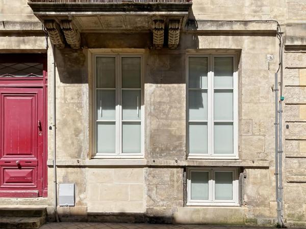 Elégant appartement avec prestations haut de gamme à proximité immédiate de Pey Berland
