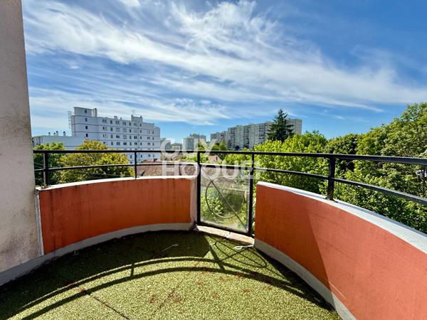 Duplex lumineux avec 4 chambres en dernier étage avec ascenseur