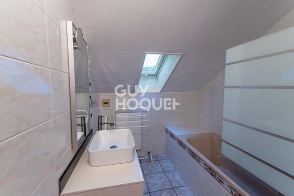 Duplex lumineux avec 4 chambres en dernier étage avec ascenseur