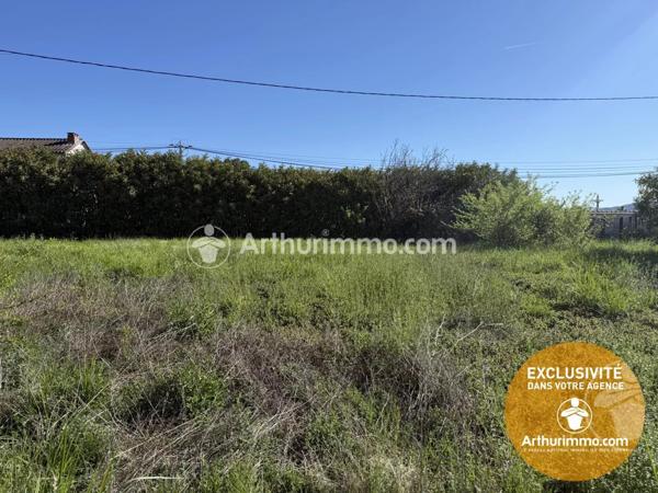 Vente Terrain 694 m2 à Saint-Astier