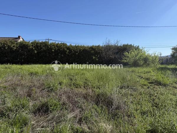 Vente Terrain 694 m2 à Saint-Astier